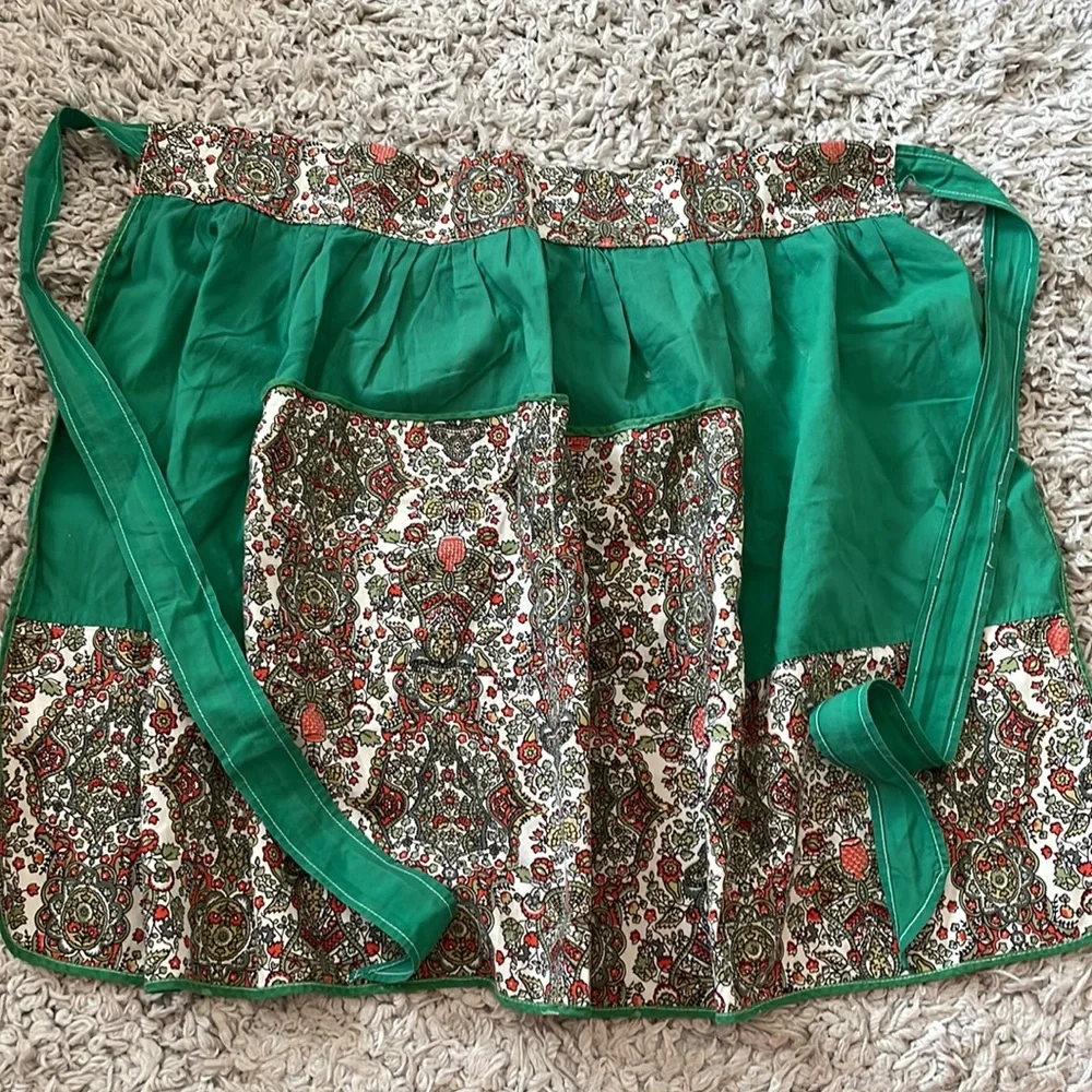 Vintage Women’s Apron